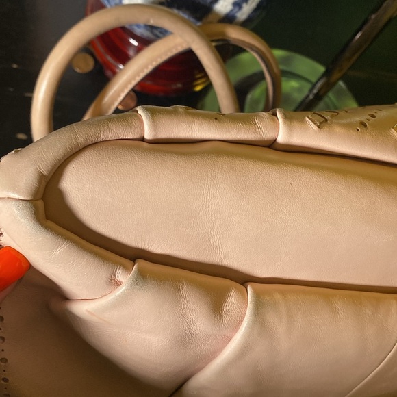 Coach blush pink shoulder bag. This bag is fire!! Pink and brass ❤️🔥 - Picture 7 of 16